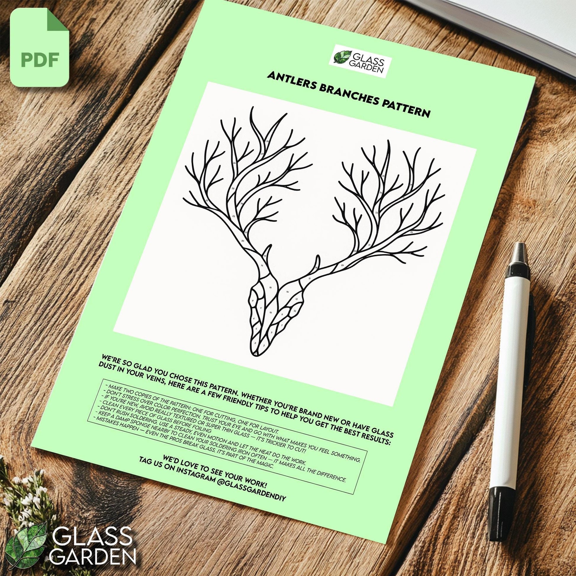 Deer Antlers Stained Glass Pattern – Elegant Nature-Inspired PDF Template