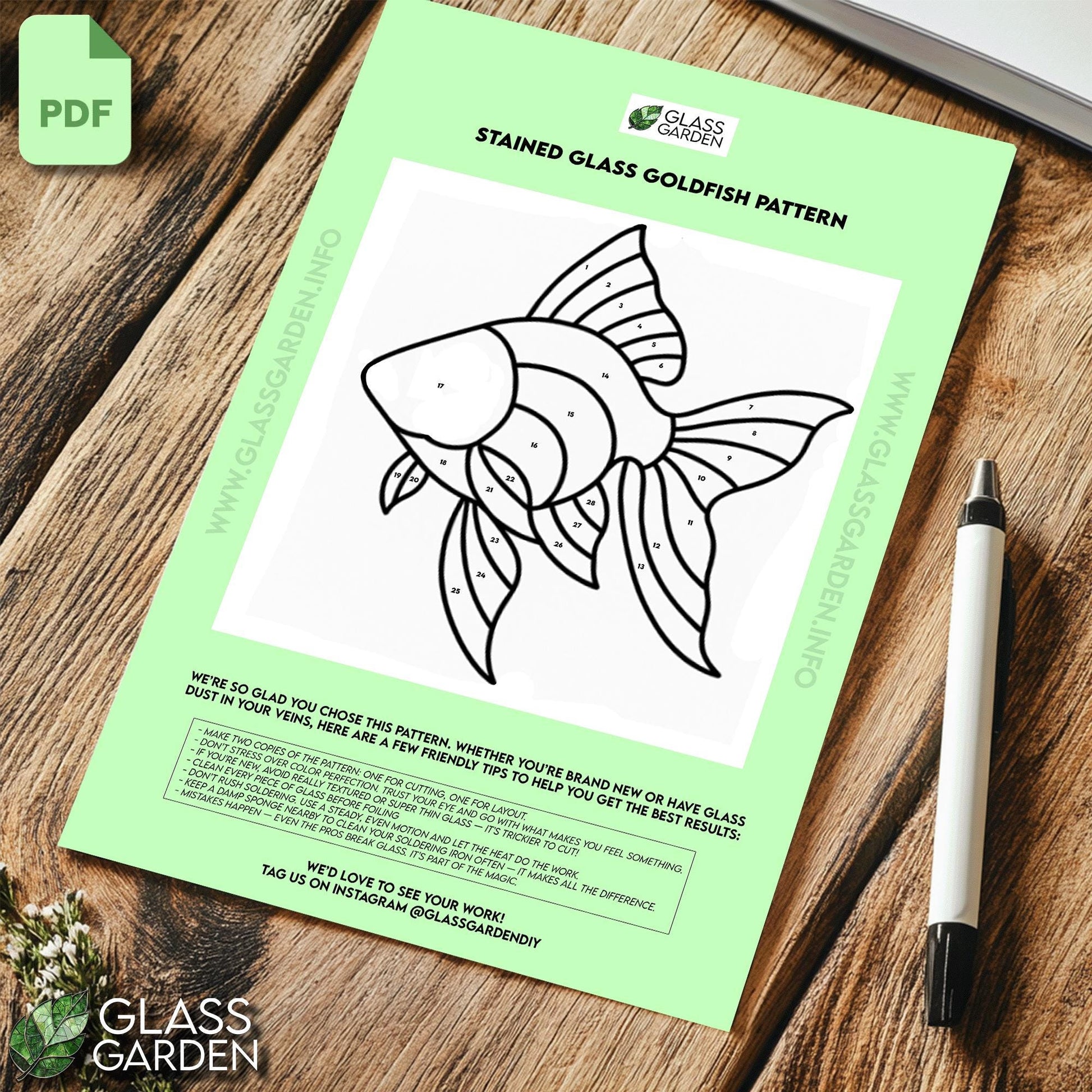 Goldfish Stained Glass Pattern PDF – Flowing Tail Window Panel Design | Digital Download for DIY Suncatcher